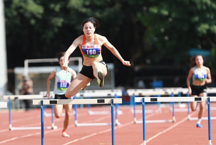 Nhi Yến giành HCV 100m nữ Cúp điền kinh Tốc độ - Ảnh 3.