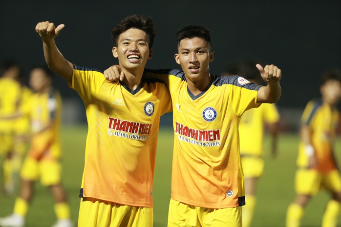 U19 VĐQG 2023: Đà Nẵng cầm chân ĐKVĐ Hà Nội, Khánh Hòa vươn lên đầu bảng - Ảnh 7.