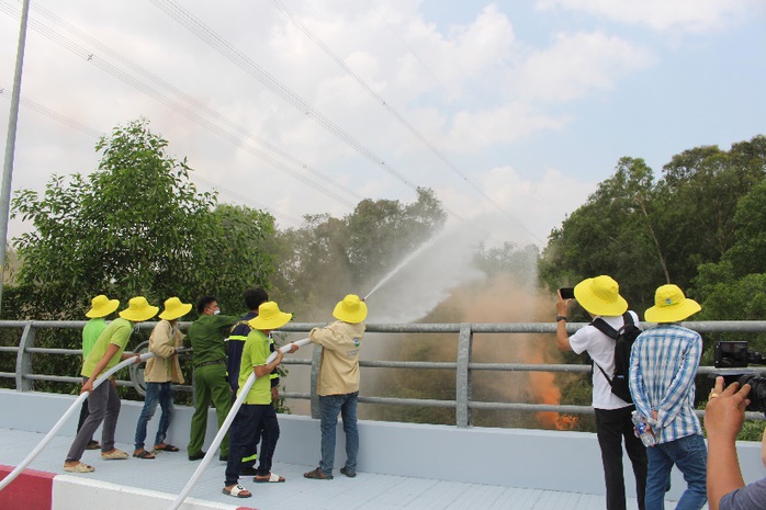 VWS-LA tập huấn PCCC và ứng cứu sự cố khi cháy rừng - Ảnh 5. VWS-LA tập huấn PCCC và ứng cứu sự cố khi cháy rừng - Ảnh 5.