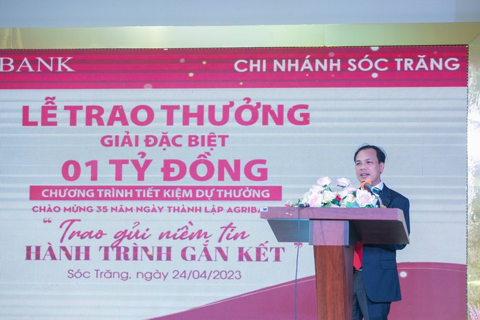 Agribank trao thưởng giải đặc biệt 1 tỉ đồng cho khách hàng tại Sóc Trăng - Ảnh 2.