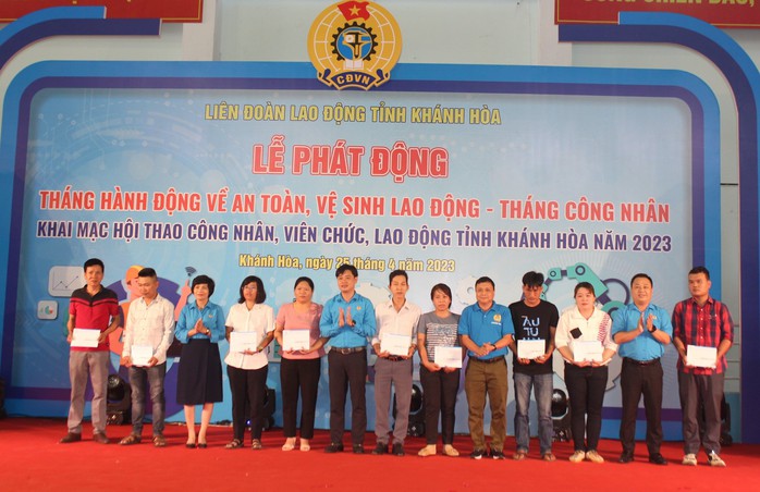 Khánh Hòa phát động Tháng Công nhân - Ảnh 4.