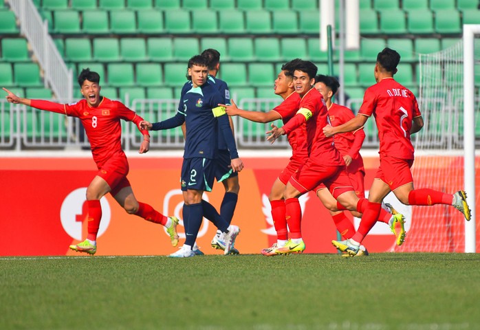 U20 Việt Nam sẽ thay thế đàn anh tham dự ASIAD 19 và U23 AFF Cup - Ảnh 2.