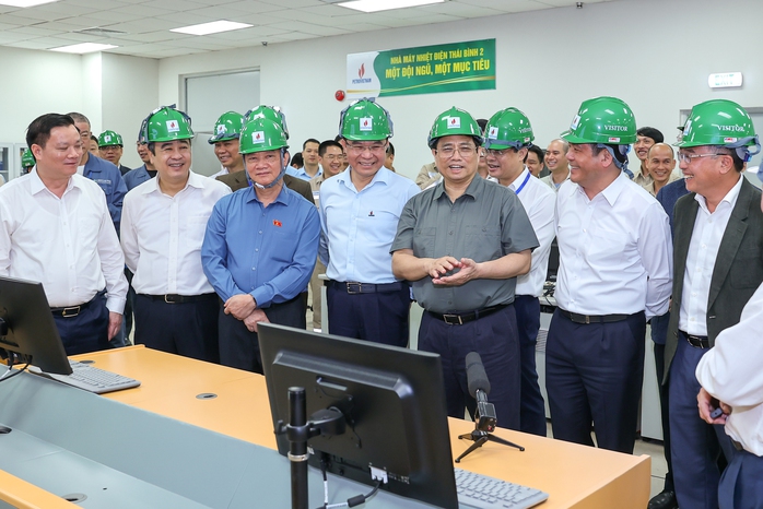 Thủ tướng Phạm Minh Chính cắt băng khánh thành Nhà máy Nhiệt điện Thái Bình 2 - Ảnh 1.