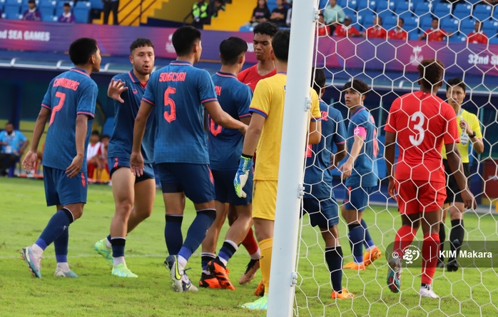 U22 Thái Lan thắng dễ ngày ra quân SEA Games 32 - Ảnh 1.