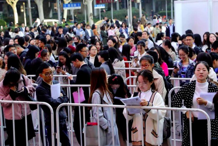 Tỉnh giàu nhất Trung Quốc muốn đưa 300.000 thanh niên về nông thôn tìm việc - Ảnh 2.