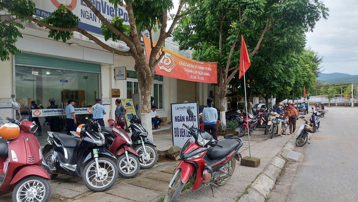 Công an vào cuộc vụ tin đồn 1 phòng giao dịch ngân hàng ở Quảng Bình bị vỡ nợ - Ảnh 1.