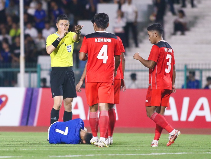 Thua U22 Indonesia, bóng đá Campuchia dừng chân ở vòng bảng SEA Games 32 - Ảnh 1.