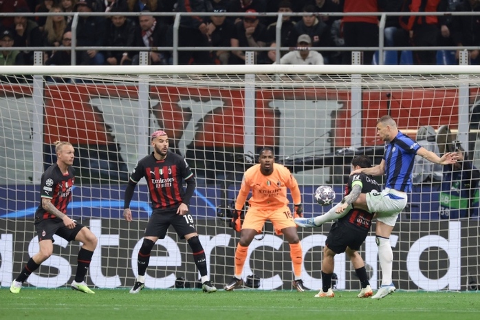 Derby d’Italia ngã ngũ sớm, Inter Milan chạm tay vé chung kết Champions League - Ảnh 1.