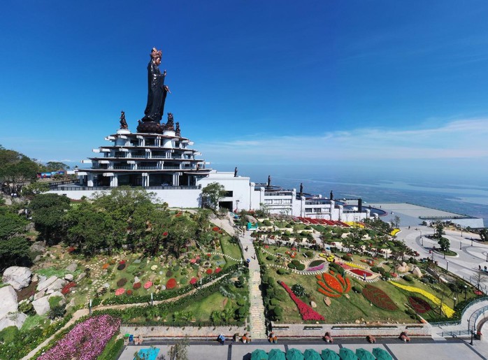 Những điều ít biết về núi Bà Đen Tây Ninh - Ảnh 1. Những điều ít biết về núi Bà Đen Tây Ninh - Ảnh 1.