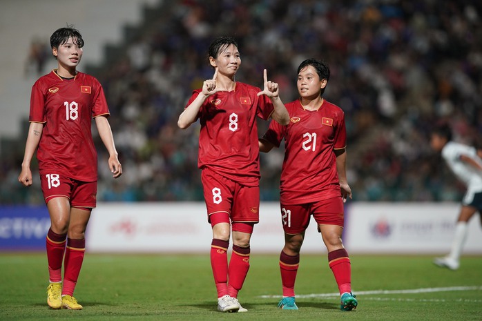 Thắng Myanmar 2-0, tuyển nữ Việt Nam thiết lập kỷ lục SEA Games - Ảnh 2.