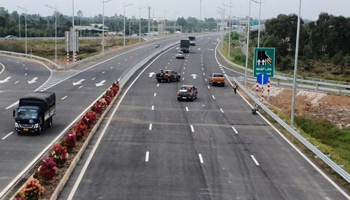 Nâng tốc độ đường cao tốc Trung Lương - Mỹ Thuận lên 90km/h là rất nguy hiểm? - Ảnh 1.