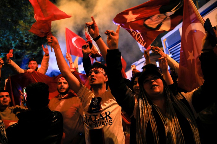 Tổng thống Thổ Nhĩ Kỳ gặp khó trong bầu cử - Ảnh 2.