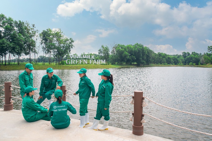 Vinamilk được bình chọn là “Nhà tuyển dụng được yêu thích nhất năm 2022” - Ảnh 3.