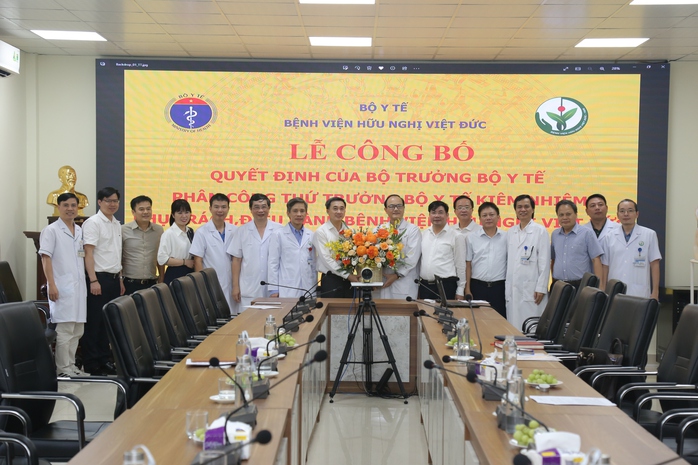 Thứ trưởng Bộ Y tế Trần Văn Thuấn nhận thêm nhiệm vụ mới - Ảnh 1.