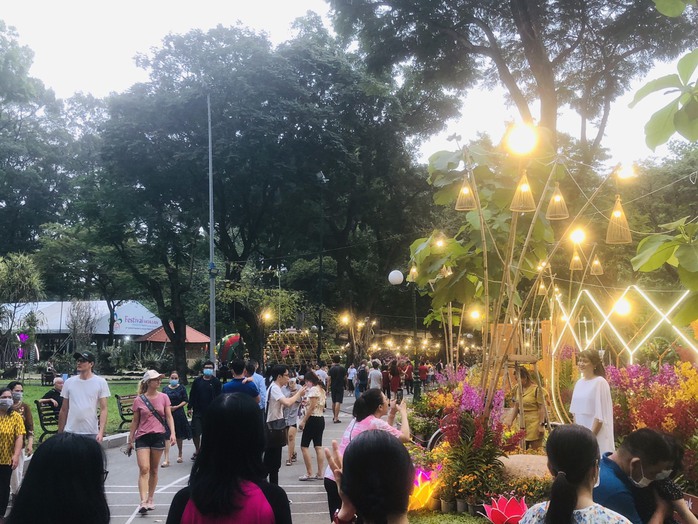 Mãn nhãn tại Festival Hoa lan TP HCM lần II - Ảnh 3. Mãn nhãn tại Festival Hoa lan TP HCM lần II - Ảnh 3.
