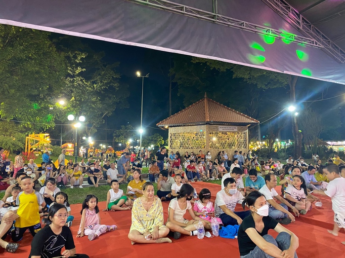 Mãn nhãn tại Festival Hoa lan TP HCM lần II - Ảnh 7. Mãn nhãn tại Festival Hoa lan TP HCM lần II - Ảnh 7.