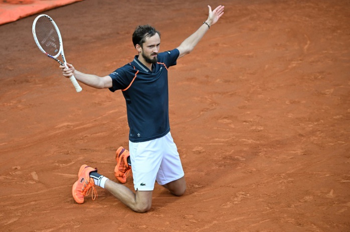 Medvedev vô địch Rome Masters 2023, Novak Djokovic rơi xuống vị trí thứ 3 thế giới - Ảnh 1.