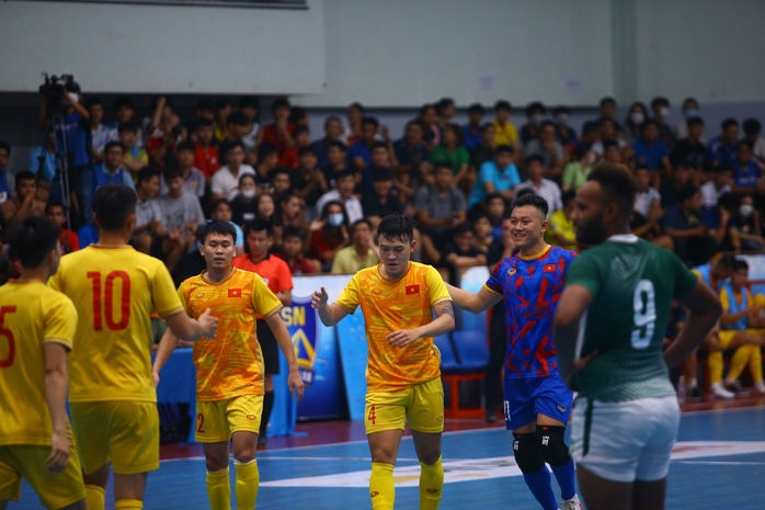 Tuyển futsal Việt Nam thắng Solomon 5-0 - Ảnh 3.