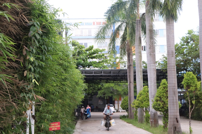 Bệnh viện Bình An Quảng Nam nợ lương, bảo hiểm, người lao động kêu cứu - Ảnh 1.