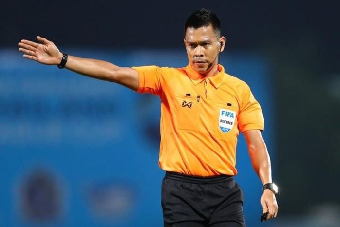 Trọng tài Thái Lan sẽ cầm còi trận cầu tâm điểm vòng 10 V-League 2023 - Ảnh 3.