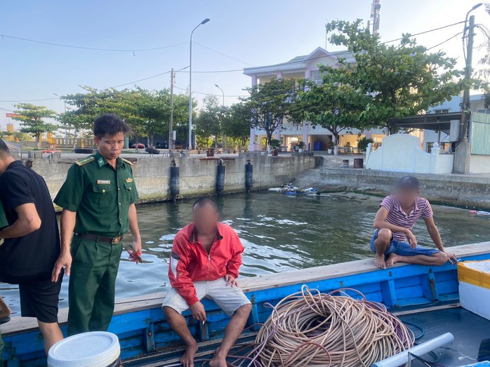 Xử lý ngư dân dùng súng xung điện đánh bắt ven biển Đà Nẵng - Ảnh 3.