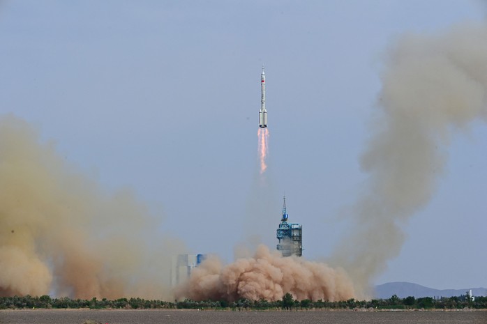 Trung Quốc: Dấu mốc mới trong chinh phục không gian - Ảnh 1.