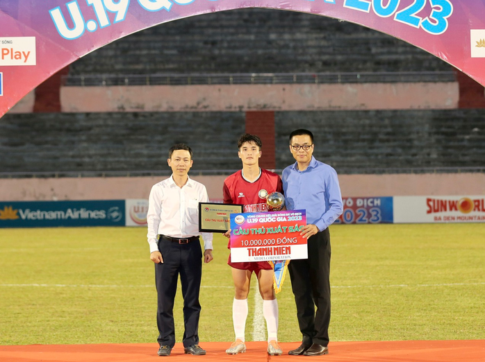 U19 VĐQG 2023: Đánh bại SLNA, Thanh Hóa lần thứ 2 vô địch - Ảnh 4.