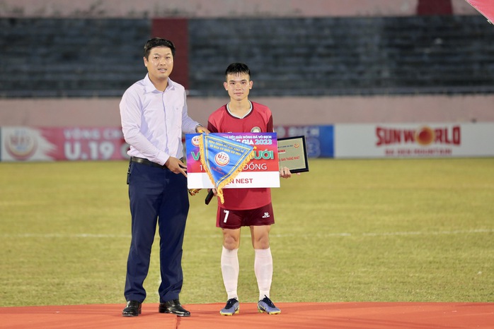 U19 VĐQG 2023: Đánh bại SLNA, Thanh Hóa lần thứ 2 vô địch - Ảnh 6.