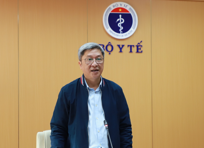 Thứ trưởng Bộ Y tế Nguyễn Trường Sơn nghỉ hưu trước tuổi - Ảnh 1.