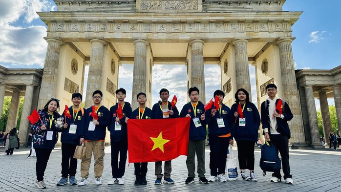 Học sinh Hà Nội giành 7 huy chương tại Olympic toán thế giới - Ảnh 1.