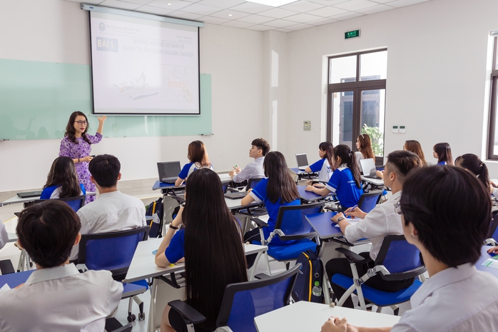 Trường ĐH Văn Hiến đạt chuẩn kiểm định chất lượng giáo dục 3 chương trình đào tạo - Ảnh 2.