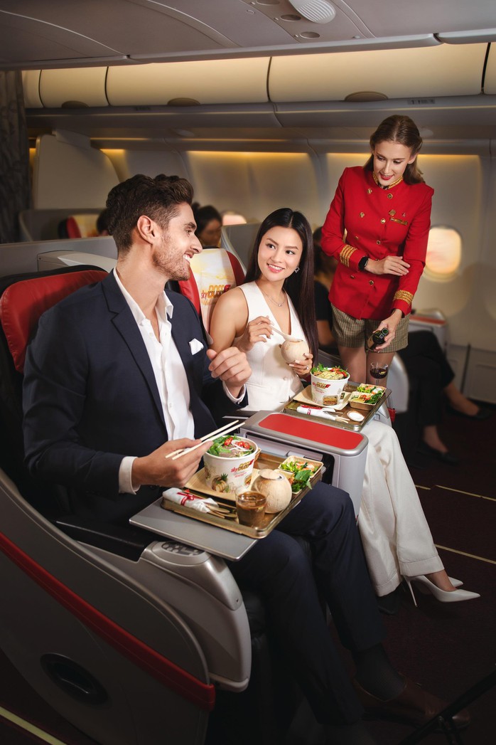 Vietjet dẫn đầu dịch vụ bay chi phí thấp toàn cầu 2023 - Ảnh 2. Vietjet dẫn đầu dịch vụ bay chi phí thấp toàn cầu 2023 - Ảnh 2.