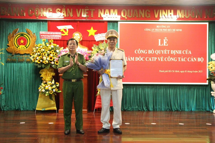 Thượng tá Trần Trung Hiếu làm Trưởng phòng CSGT Đường bộ - Đường sắt TP HCM - Ảnh 1.