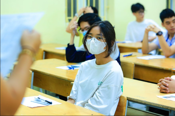 Thi vào lớp 10 công lập ở Hà Nội: Đề thi ngữ văn có dễ thở với 115.000 thí sinh? - Ảnh 2.