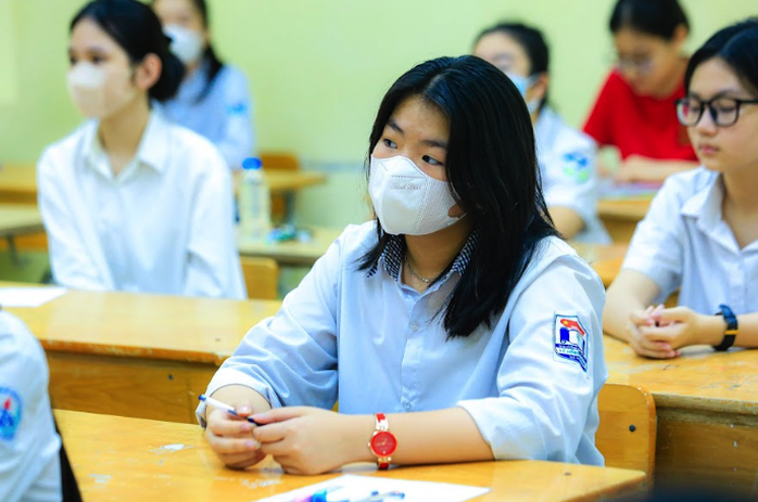 Thi vào lớp 10 công lập ở Hà Nội: Đề thi ngữ văn có dễ thở với 115.000 thí sinh? - Ảnh 3.