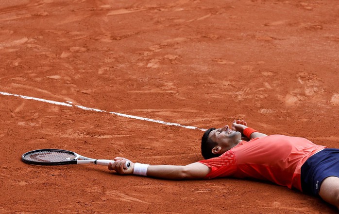 Vô địch Roland Garros 2023, Djokovic vượt Nadal lập 2 kỷ lục mới - Ảnh 8.