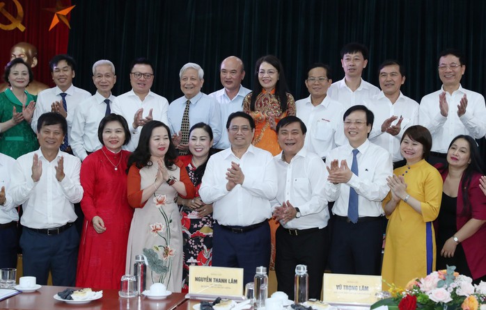 Thủ tướng Phạm Minh Chính thăm và làm việc với Hội Nhà báo Việt Nam - Ảnh 1.
