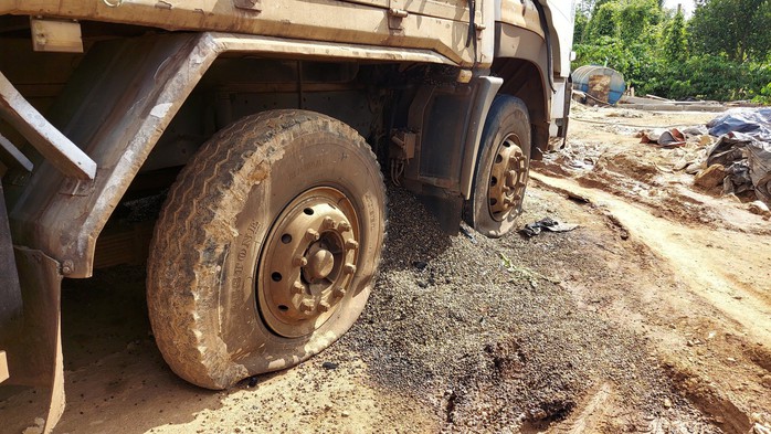 Tài xế xe tải 2 lần thoát chết trong vụ tấn công trụ sở xã ở Đắk Lắk - Ảnh 4.