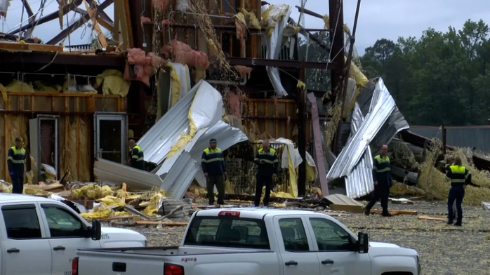 Mỹ: Lốc xoáy tàn phá thị trấn ở Texas, nhiều người chết, mất tích và bị thương - Ảnh 4.