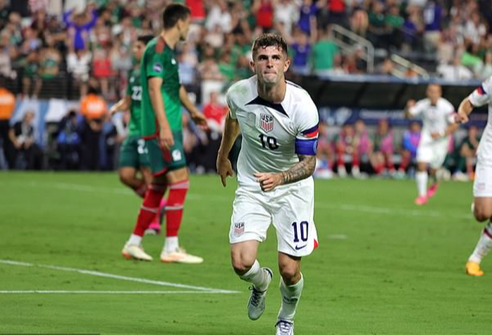 Cầu thủ Mỹ và Mexico ẩu đả, hỗn loạn bán kết CONCACAF Nations League - Ảnh 1.