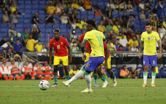 Vượt trội đẳng cấp, Brazil dội mưa bàn thắng trước Guinea - Ảnh 7.