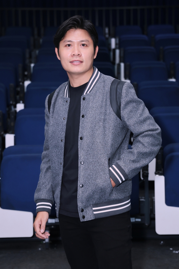 Nhạc sĩ Nguyễn Văn Chung rơi vào khủng hoảng với dòng nhạc đặc biệt - Ảnh 3.