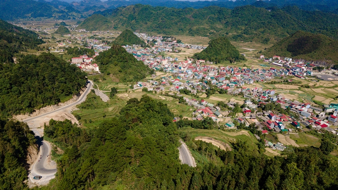 Thu phí tham quan cao nguyên đá Đồng Văn: Cần tính toán kỹ - Ảnh 2.