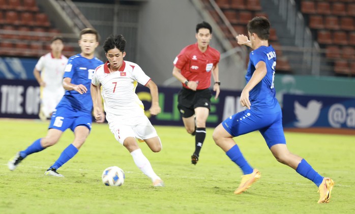 U17 Asian Cup 2023: U17 Việt Nam rời giải với 1 điểm, chót bảng - Ảnh 4.