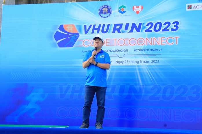 Trường ĐH Văn Hiến tổ chức Giải chạy bộ VHU Run 2023 - Code to Connect nhân kỷ niệm 26 năm thành lập - Ảnh 3.