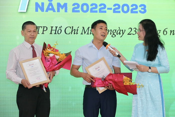 Trao giải cuộc thi viết “Lòng tốt quanh ta” lần 1, năm 2022-2023: Ở đâu có con người, ở đó có lòng nhân - Ảnh 3.