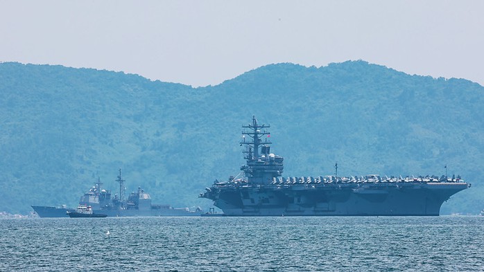 Nhóm tàu sân bay USS Ronald Reagan của Mỹ thăm Việt Nam - Ảnh 11.
