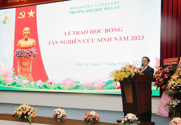 CT Group sẵn sàng tận tâm, tận tụy giúp các bạn trẻ chiến thắng trong cuộc đua công nghệ - Ảnh 2. CT Group sẵn sàng tận tâm, tận tụy giúp các bạn trẻ chiến thắng trong cuộc đua công nghệ - Ảnh 2.