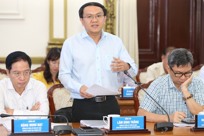 Chủ tịch Phan Văn Mãi: Xử lý trách nhiệm thủ trưởng đơn vị không hợp tác với báo chí - Ảnh 1.