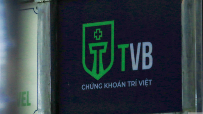 Cổ phiếu chứng khoán Trí Việt hạn chế giao dịch vì các cựu lãnh đạo bị khởi tố - Ảnh 1.